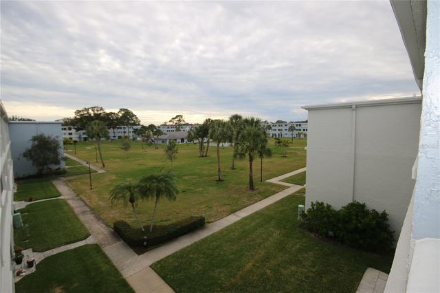 4880 LOCUST STREET NE 338, St Petersburg, FL 33703