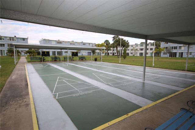 4880 LOCUST STREET NE 338, St Petersburg, FL 33703