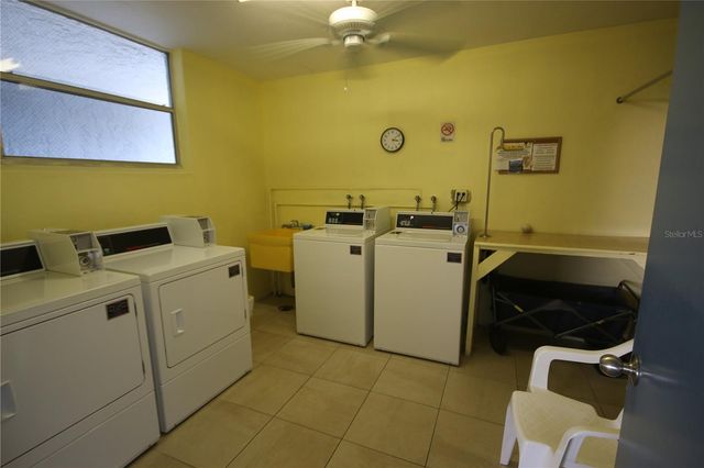4880 LOCUST STREET NE 338, St Petersburg, FL 33703