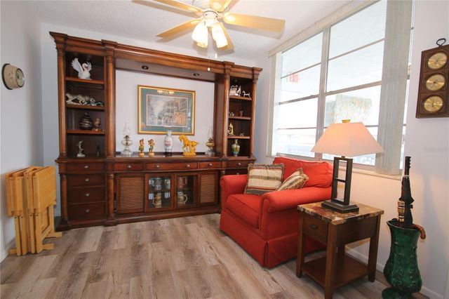 4880 LOCUST STREET NE 338, St Petersburg, FL 33703