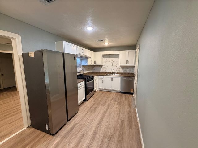 505 Sikes Street, Houston, TX 77018