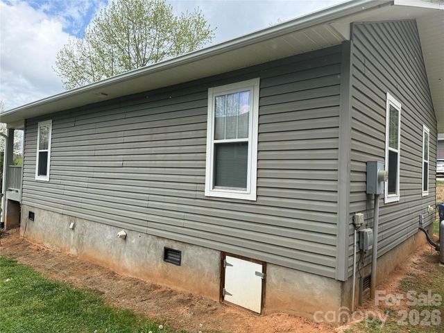 137 Warren Haynes Drive, Asheville, NC 28806