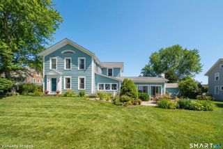 121 Middle Beach Road, Madison, CT 06443