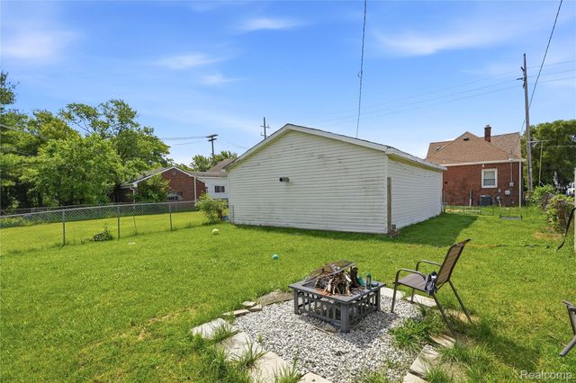 13995 Toepfer Road, Warren, MI 48089