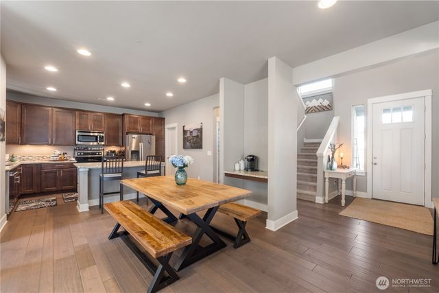 18436 Village Parkway E, Bonney Lake, WA 98391