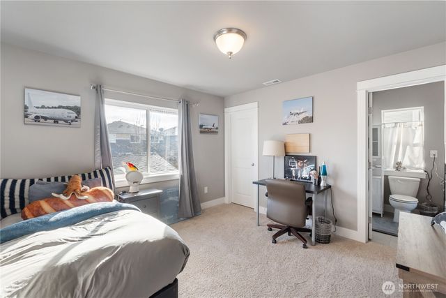 18436 Village Parkway E, Bonney Lake, WA 98391