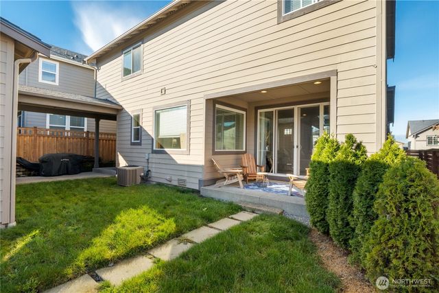 18436 Village Parkway E, Bonney Lake, WA 98391