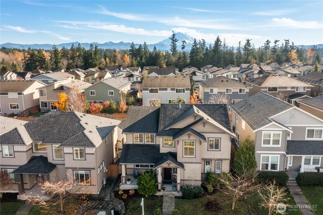 18436 Village Parkway E, Bonney Lake, WA 98391