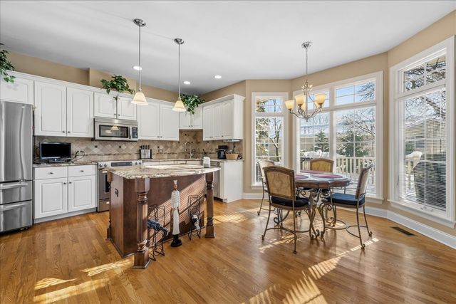 1427 Cress Creek Court, Naperville, IL 60563