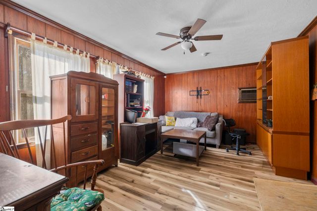 2728 Indian Mound Road, Laurens, SC 29360