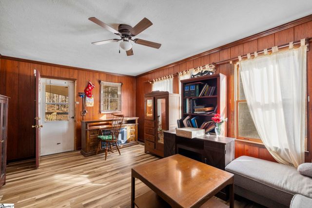 2728 Indian Mound Road, Laurens, SC 29360