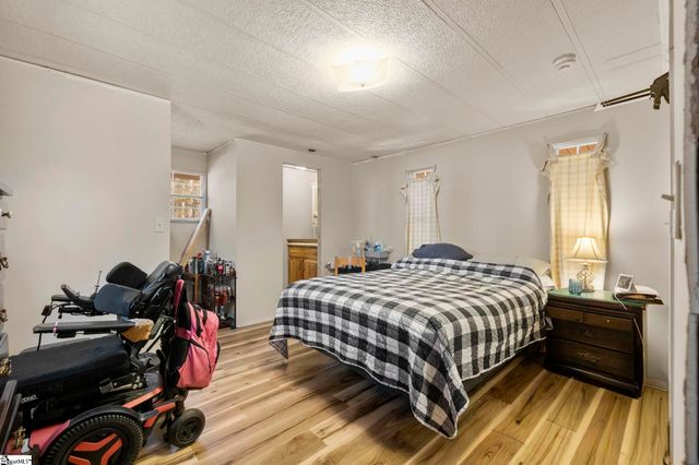 2728 Indian Mound Road, Laurens, SC 29360