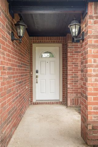 14812 Ledgeview Court, Balch Springs, TX 75180