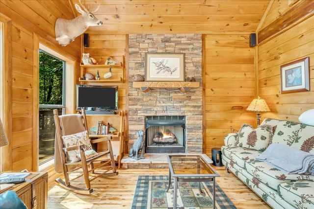 160 Fawn Pl, Smithville, TN 37166