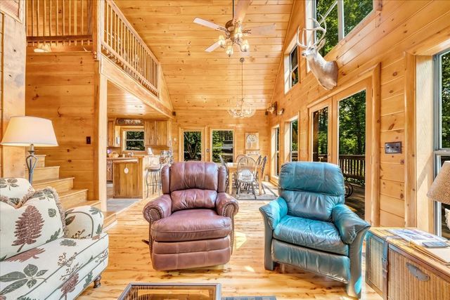160 Fawn Pl, Smithville, TN 37166