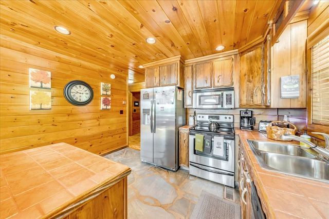 160 Fawn Pl, Smithville, TN 37166
