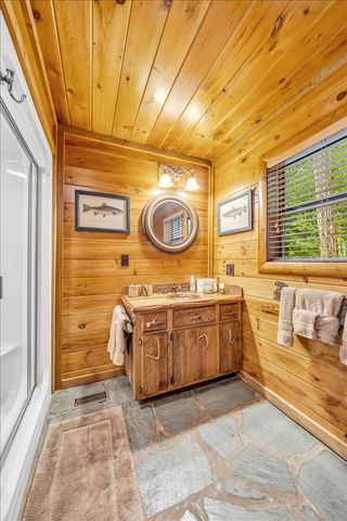 160 Fawn Pl, Smithville, TN 37166