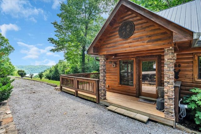 160 Fawn Pl, Smithville, TN 37166