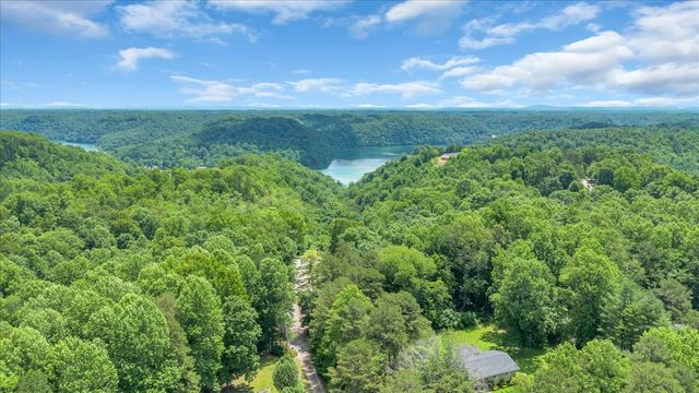 160 Fawn Pl, Smithville, TN 37166