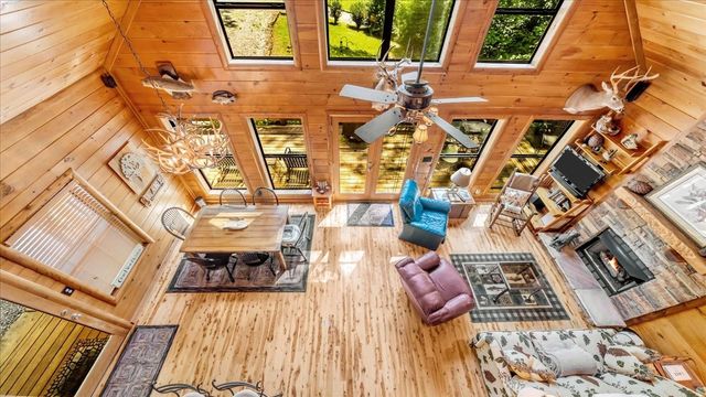 160 Fawn Pl, Smithville, TN 37166