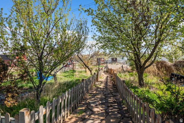 1635 W 700 S, Lehi, UT 84043