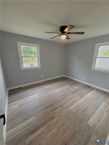 2207 Johnson St, Hopewell, VA 23860