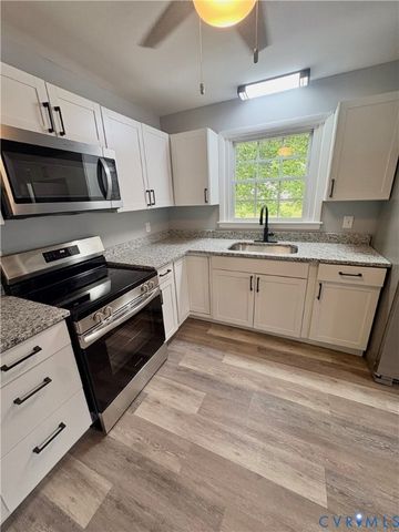 2207 Johnson St, Hopewell, VA 23860