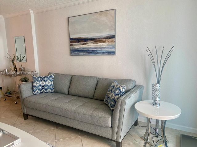 2501 S Ocean Dr 1002, Hollywood, FL 33019