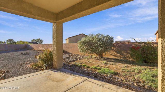 446 W Charles L Mckay Street, Vail, AZ 85641