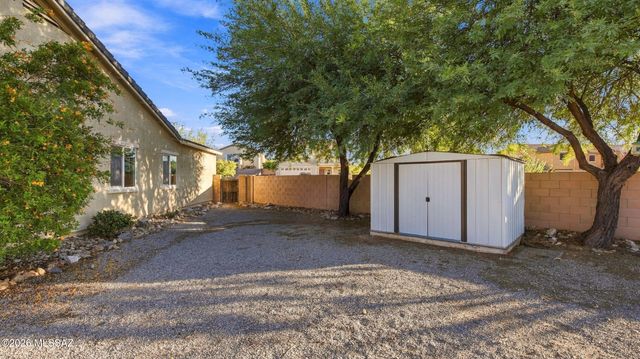 446 W Charles L Mckay Street, Vail, AZ 85641