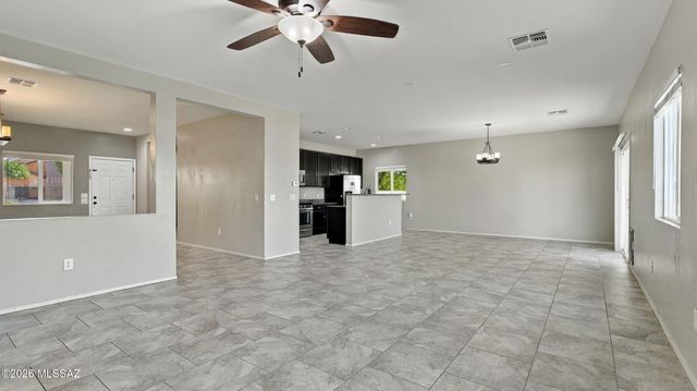 446 W Charles L Mckay Street, Vail, AZ 85641