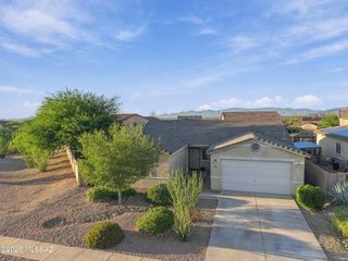 446 W Charles L Mckay Street, Vail, AZ 85641