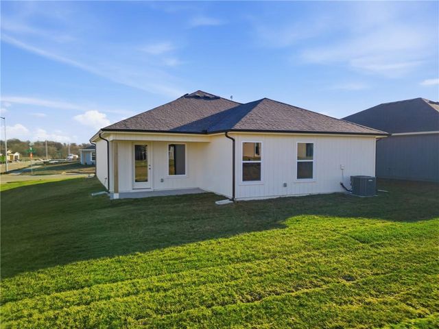 789 N Buckeye Street, Gardner, KS 66030