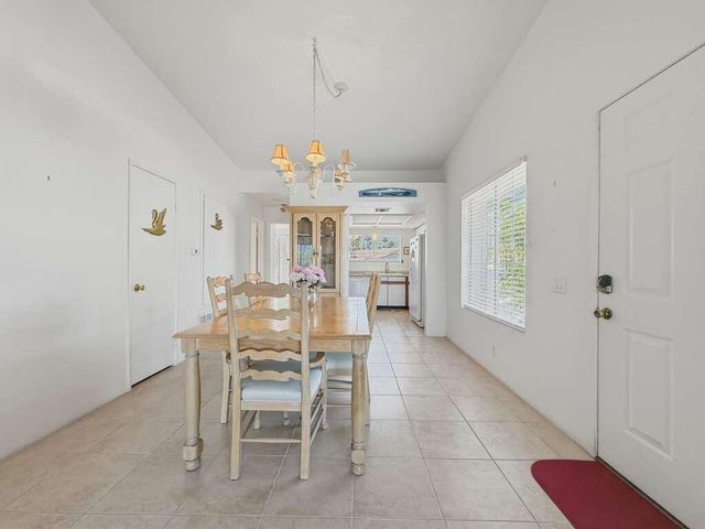 500 S Farrell Drive J64, Palm Springs, CA 92262