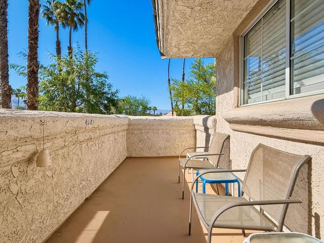 500 S Farrell Drive J64, Palm Springs, CA 92262