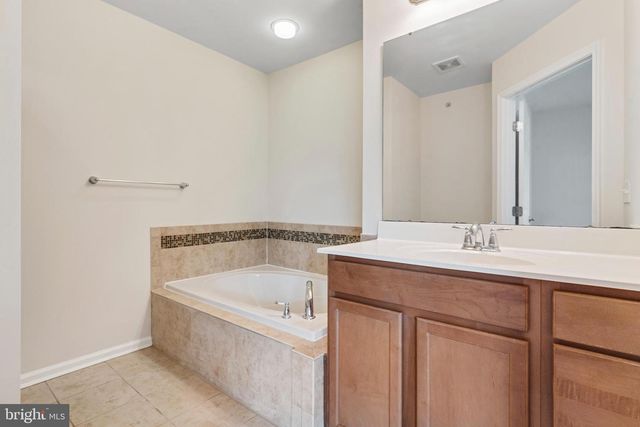 201 SUSAN CIR, North Wales, PA 19454