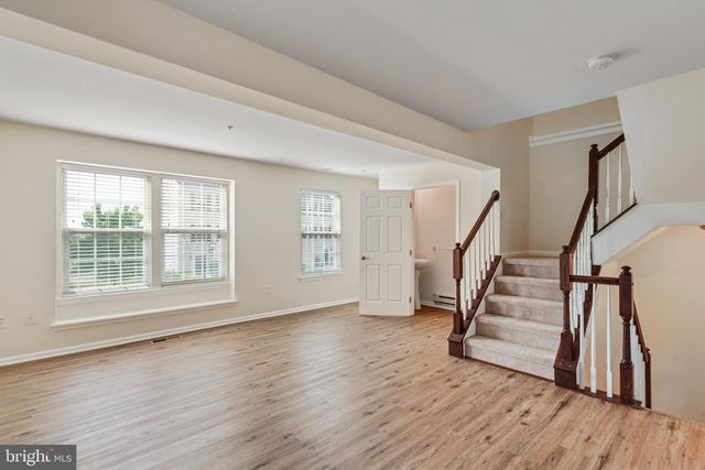 201 SUSAN CIR, North Wales, PA 19454
