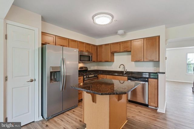 201 SUSAN CIR, North Wales, PA 19454