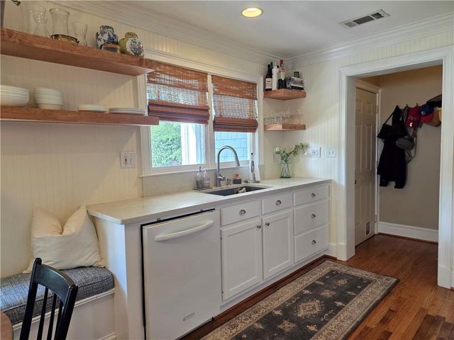 2076 Anderson Drive SE, Smyrna, GA 30080