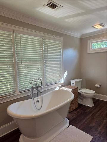2076 Anderson Drive SE, Smyrna, GA 30080