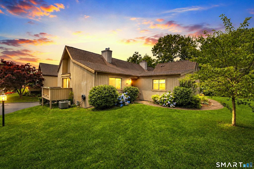 407 Montauk Lane B, Stratford, CT 06614