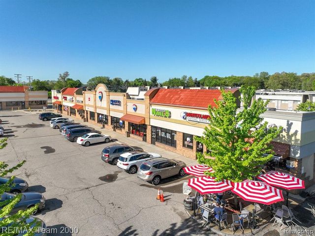8331 N Wayne Road, Westland, MI 48185