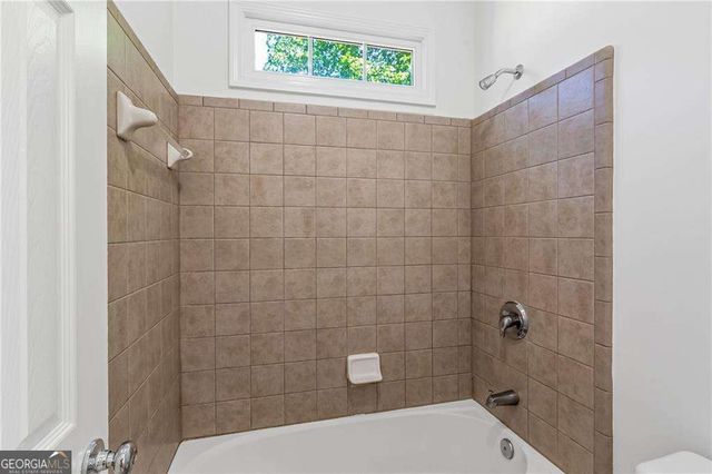 5678 Coopers Glen Court SW, Mableton, GA 30126