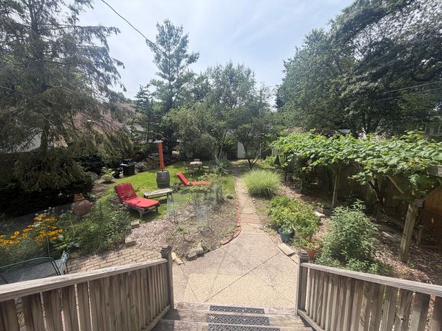 1004 Ashland Avenue 1, Evanston, IL 60202