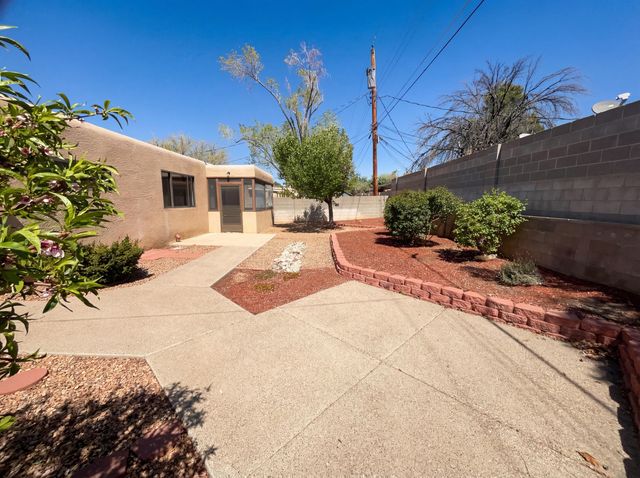 3336 Betts Drive NE, Albuquerque, NM 87111