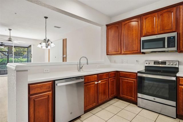 2851 POLVADERO LANE 105, Orlando, FL 32835