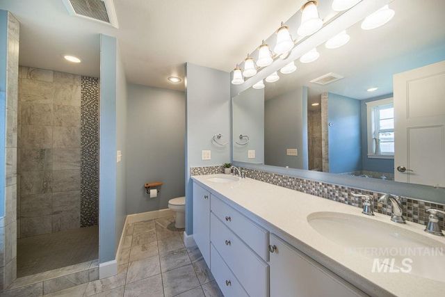 19809 Tammany Creek Rd, Lewiston, ID 83501