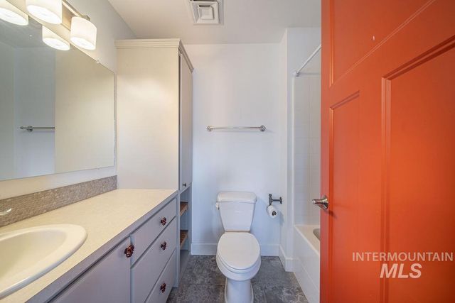 19809 Tammany Creek Rd, Lewiston, ID 83501