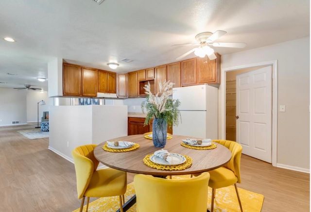 5419 S Glenn St, Wichita, KS 67217