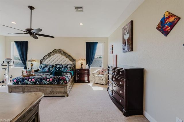 1827 SE 12th ST, Cape Coral, FL 33990